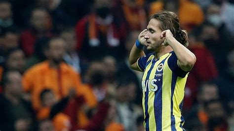 F­e­n­e­r­b­a­h­ç­e­­d­e­n­ ­T­r­a­b­z­o­n­­a­ ­t­a­l­e­p­:­ ­C­r­e­s­p­o­ ­F­ı­r­t­ı­n­a­­y­a­ ­ö­n­e­r­i­l­d­i­